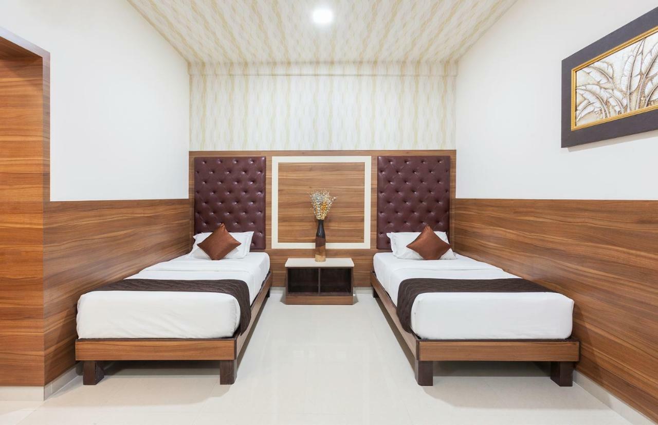 Ananyas Nest Hotel Kojambuttúr Kültér fotó